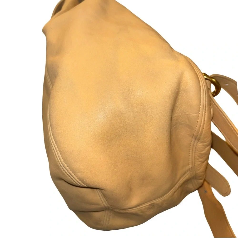 Vintage Coach Soho Buckle Tan/Yellow Leather Backpack 4134 - Picture 12 of 16
